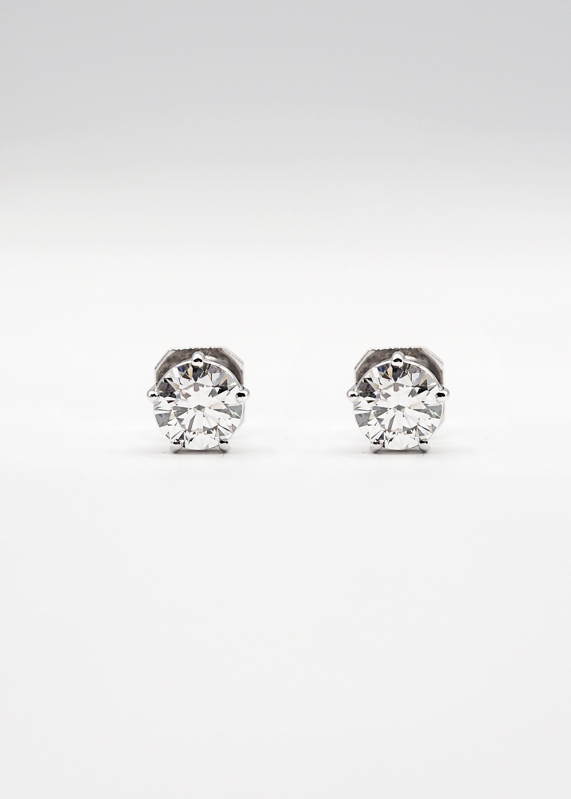 Earring Certificate ED480